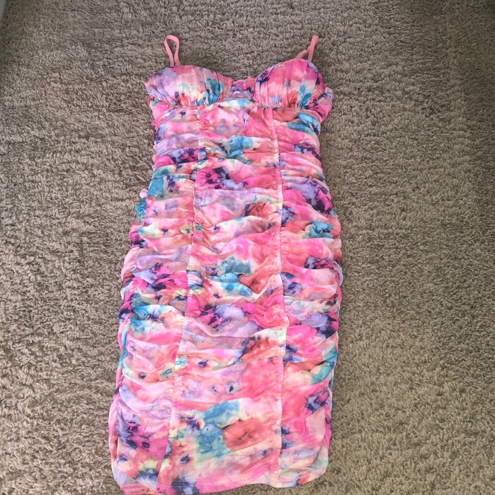 fashionnova pink  dress. Amazing material hugs curves and lifts butt